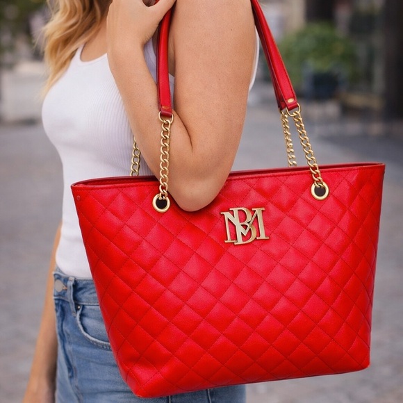 Badgley Mischka Handbags - Badgley Mischka Large Red Quilted Shoulder Bag with Gold Chain ❤️